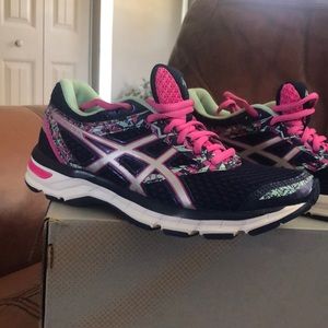 ASICS Gel-Excite 4